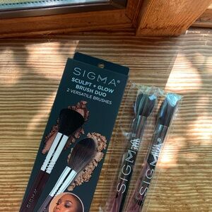 🎉HP🎉New Sigma Beauty Sculpt + Glow Brush Duo Blush Bronzer Highlight Brushes